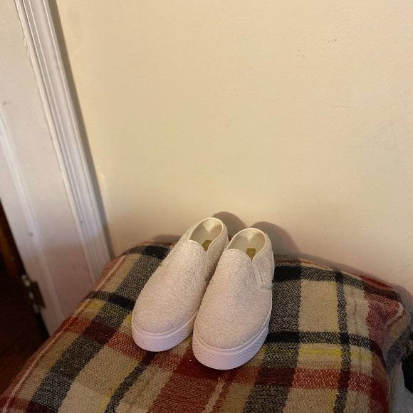 Nine West- EUC- size 9 mules/ clogs slip ons - Picture 10 of 14